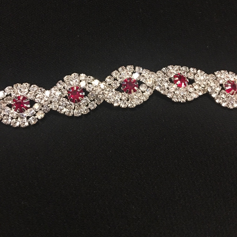 Jewelry - Picture 2 of 3