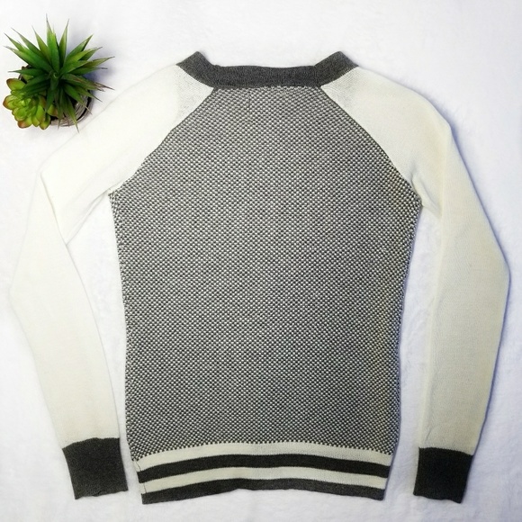 Knit Preppy Cardigan - Picture 4 of 5