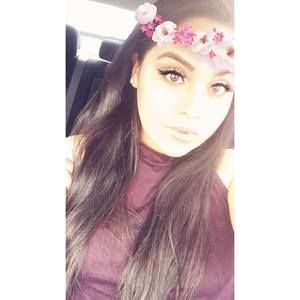 Meet your Posher, Cely