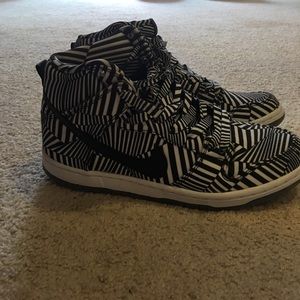 SUPER RARE Nike SB Zoom Air