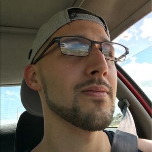 Meet your Posher, Daniel