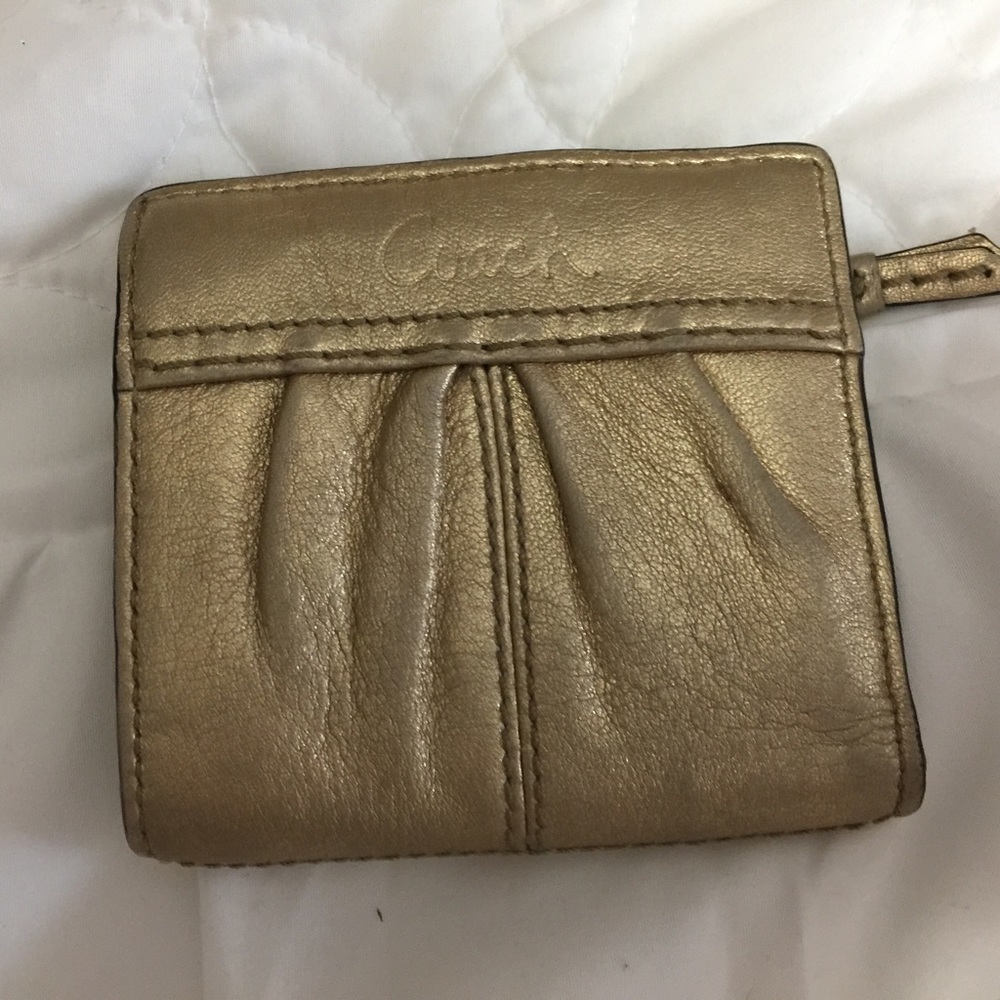 COACH SMALL WALLET