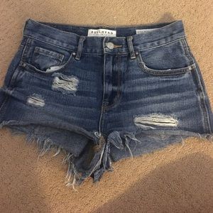 Bullhead jean shorts