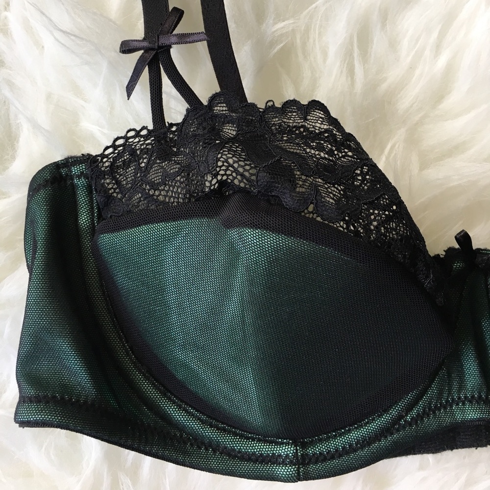 Brand new Fredericks of Hollywood bra