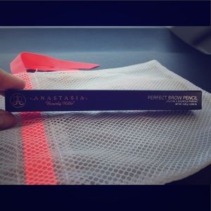 Brand new Anastasia brow pencil!! 🎉