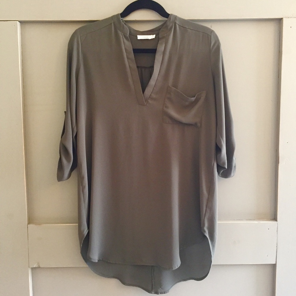 Lush Perfect Roll Tab Sleeve Tunic
