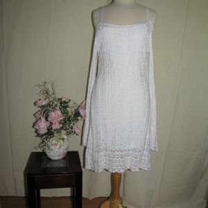 Stunning white dress with slip inside