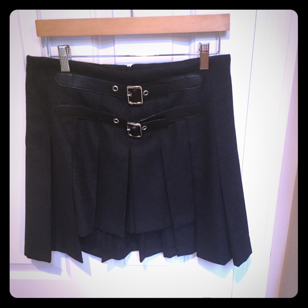 Gorgeous D&G wool skirt!