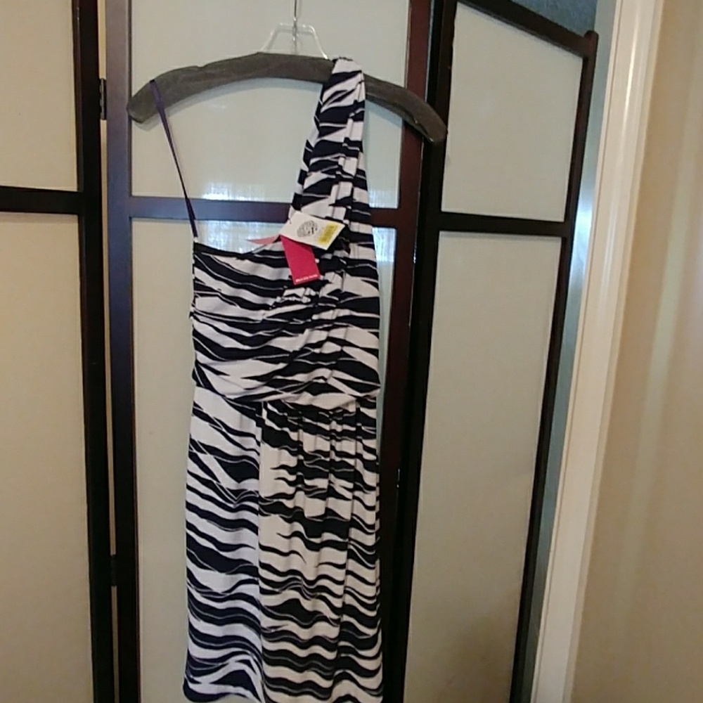 One arm Vince camuto dress