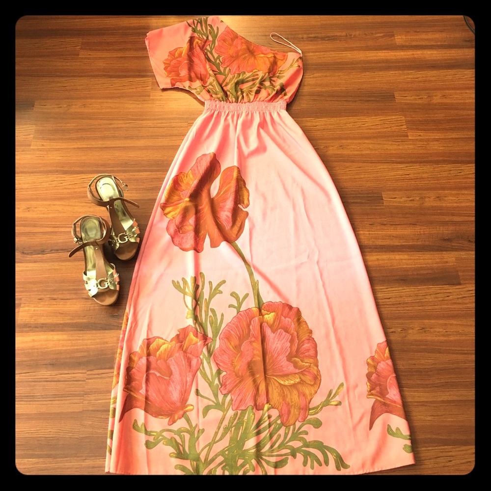 ❤️SALE❤️ Sexy Maxi Dress made by Tt