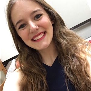 Meet your Posher, Alyssa