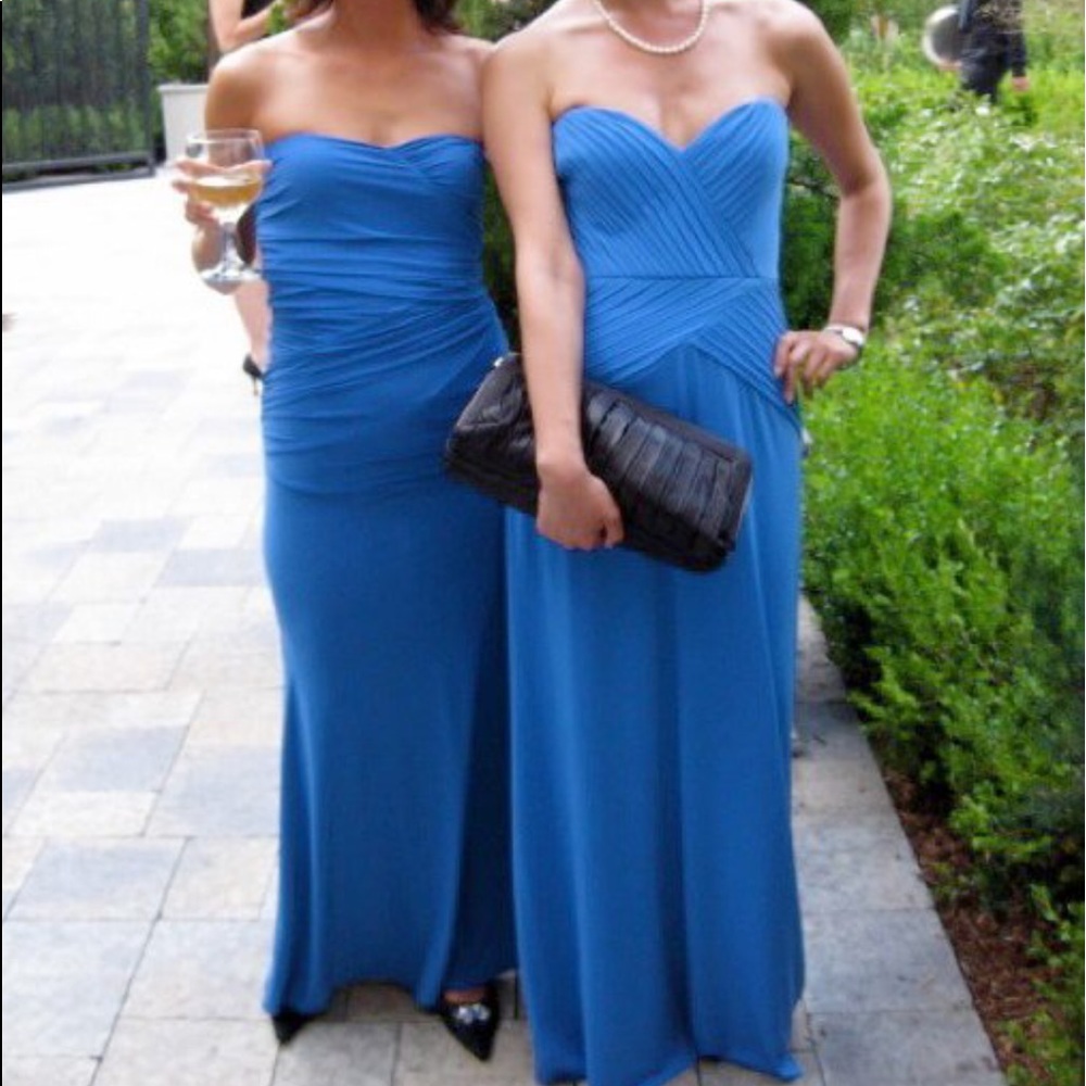 Blue Laundry gown/dress. (Dress on the Right)
