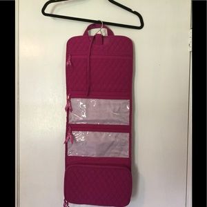 EUC Vera Bradley Quilted Hanging Organizer