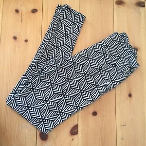 ✨SALE LuLaRoe OS Leggings