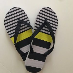 Men's flip flops NWT