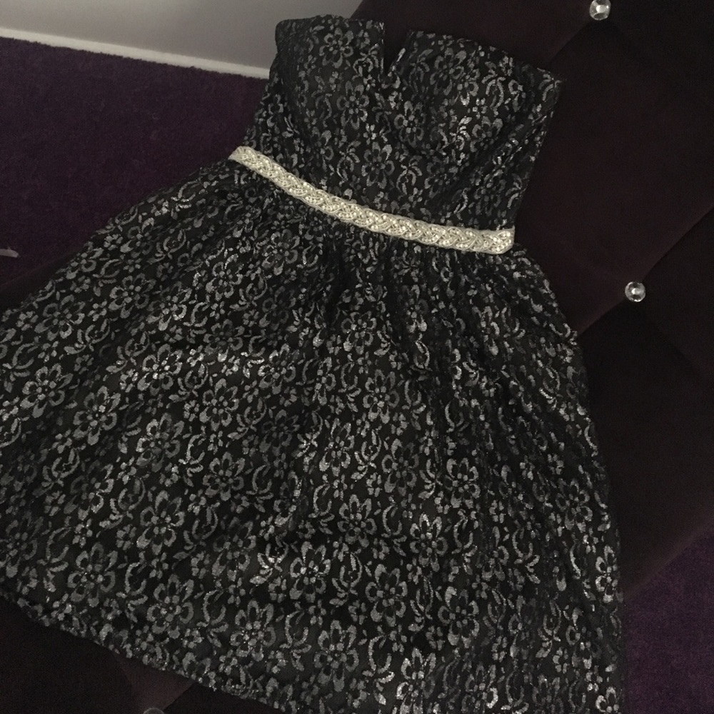 Stunning Metallic Lace Strapless Dress