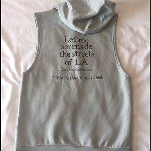 Rad Tupac sleeveless hoodie Sz M