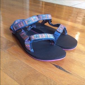Tevas