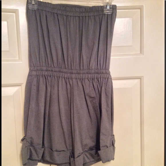 💥WKND SALE💥 Cute Gray Romper from UO - Picture 3 of 4