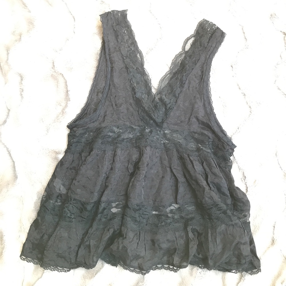 Lace tank black