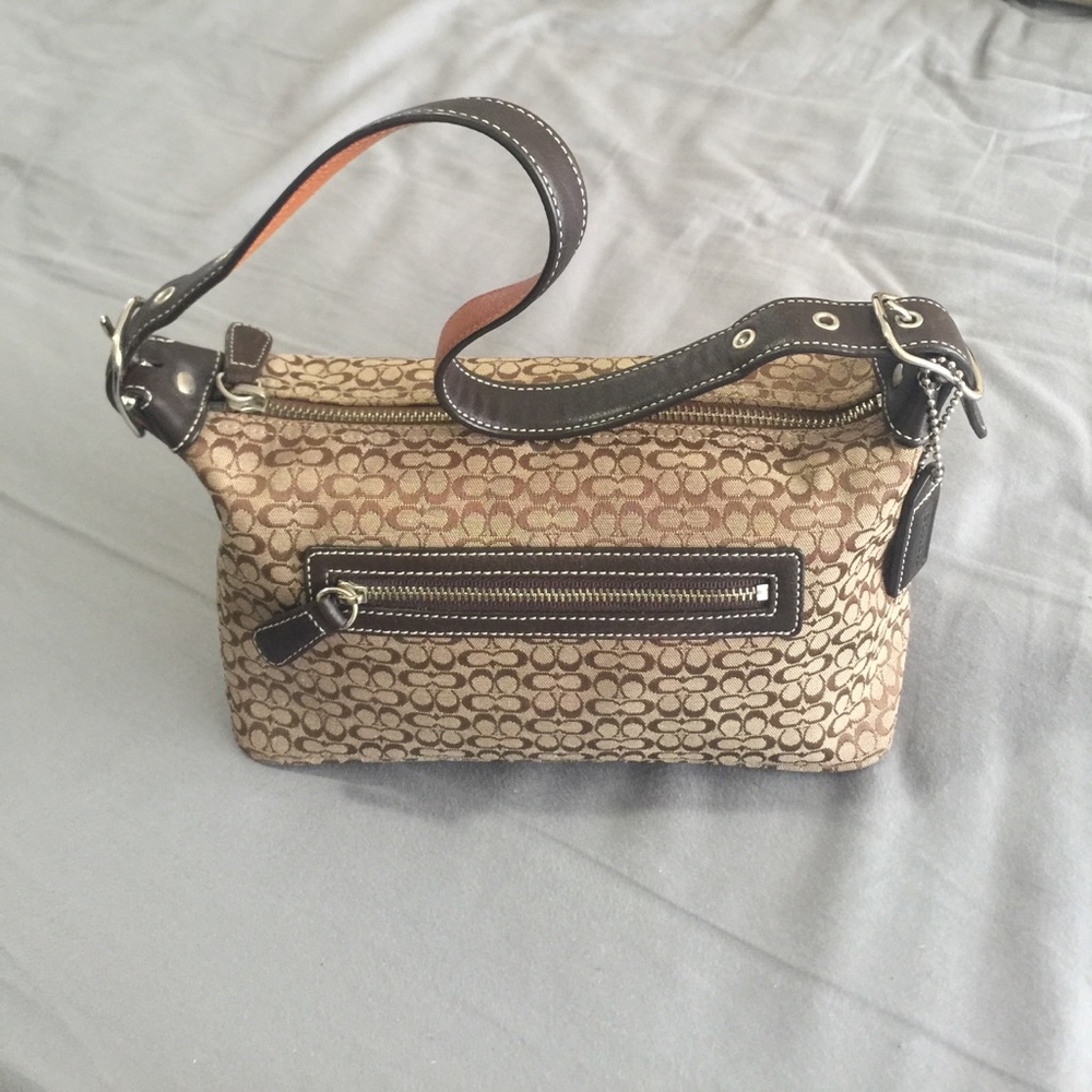 Authentic Coach Small Bag in Browns
