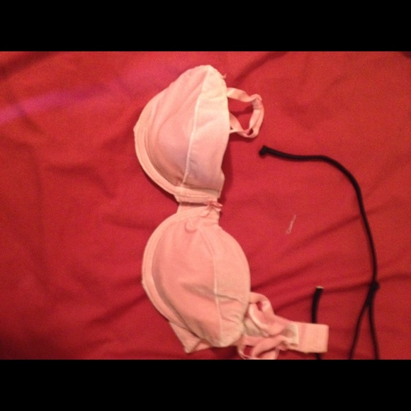 Bra. - Picture 2 of 3