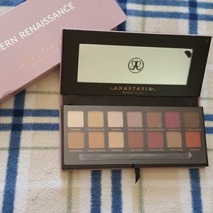 Anastasia modern renaissance palette