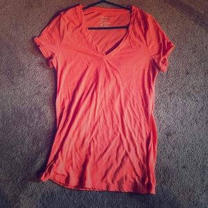 Bright orange American Eagle v-neck tee