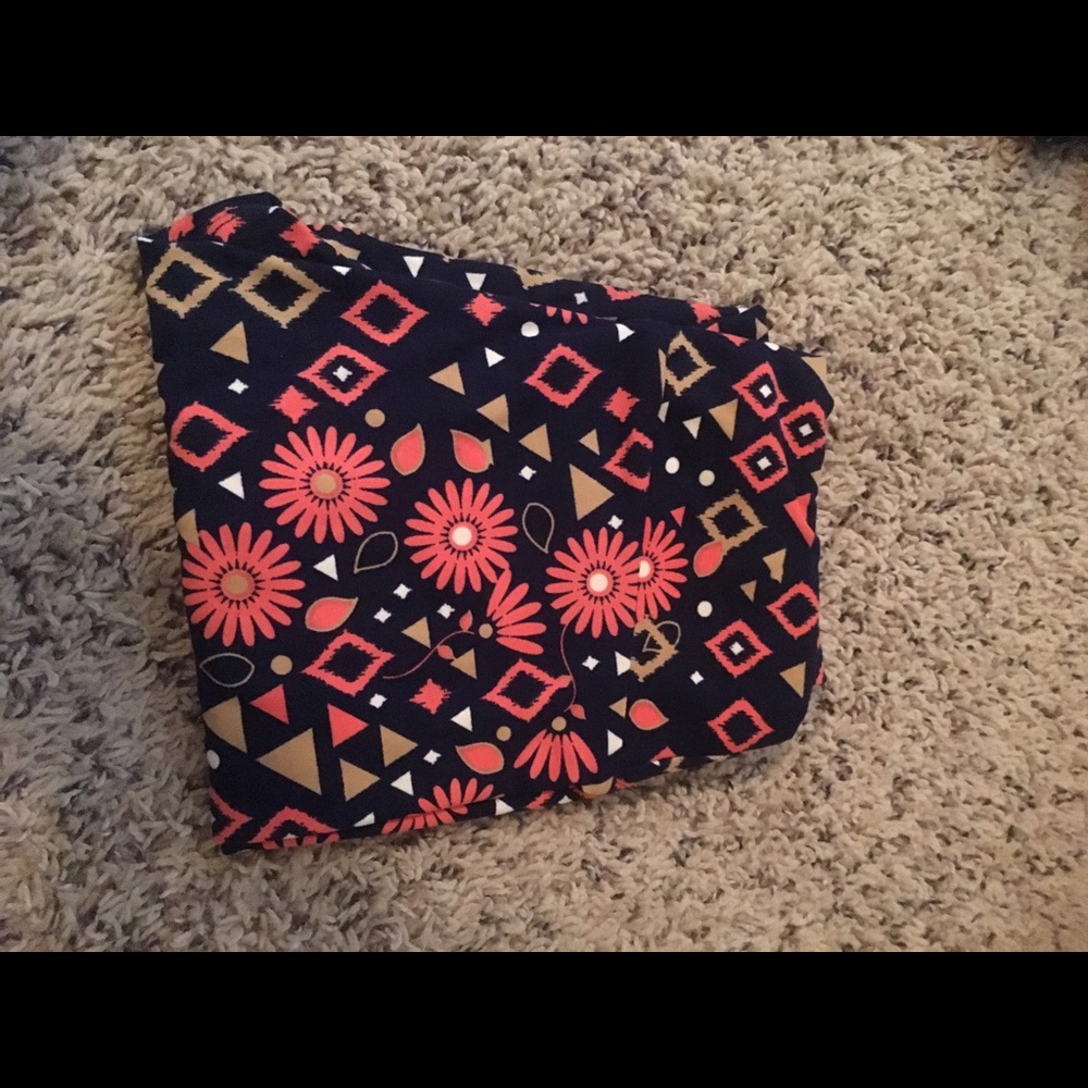 OS Lularoe leggings