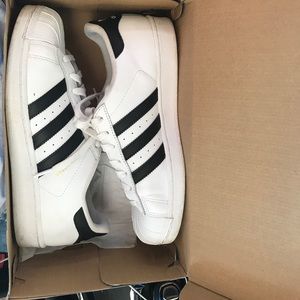 Superstars | size 8 in men | size 10 in women