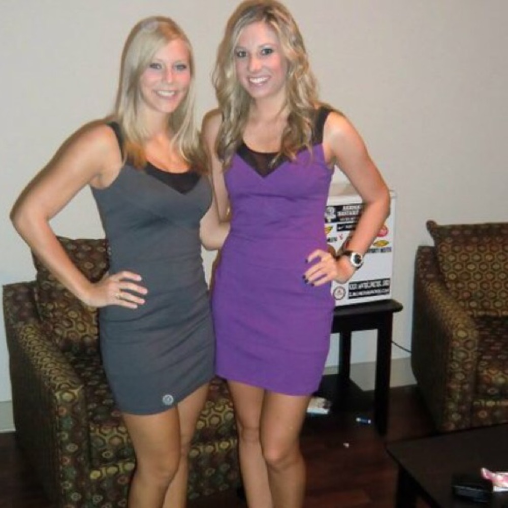 💥WKND SALE💥 EXPRESS Purple Bandage Dress