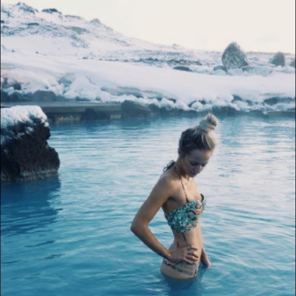 HP🎉 LAST set! Volcom cheeky bikini & bustier - Picture 3 of 8