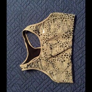 Nike dri-fit sports bra medium