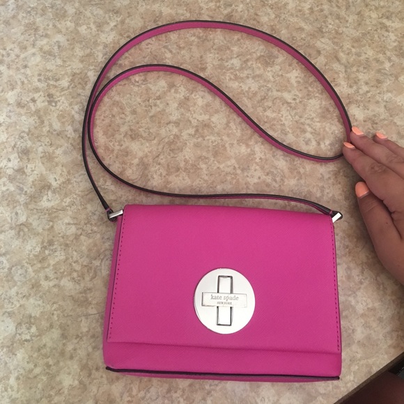 kate spade Handbags - Kate Spade Cross-Body Purse
