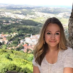 Meet your Posher, Christina