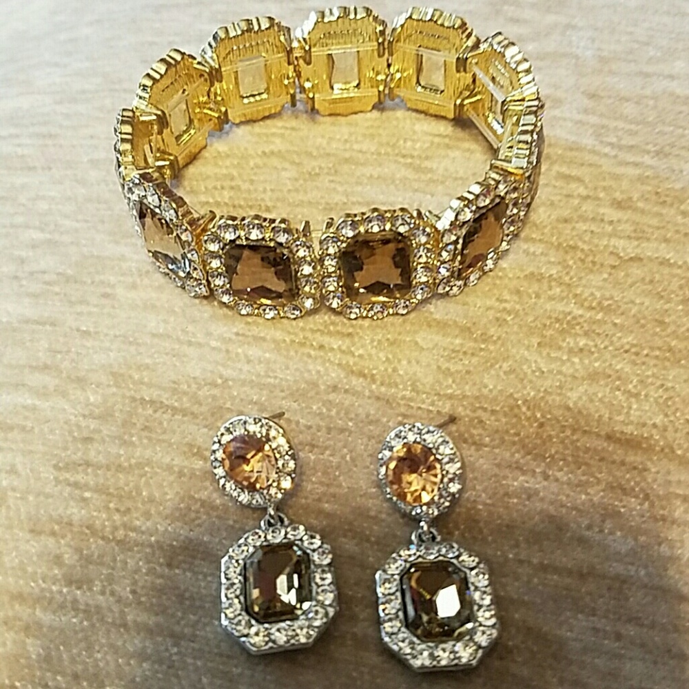 🍂$10 3 PIECE SMOKE DIAMOND LIKE JEWELRY SET