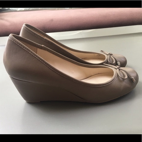 BCBG Tegan Leather Wedges - Picture 2 of 3