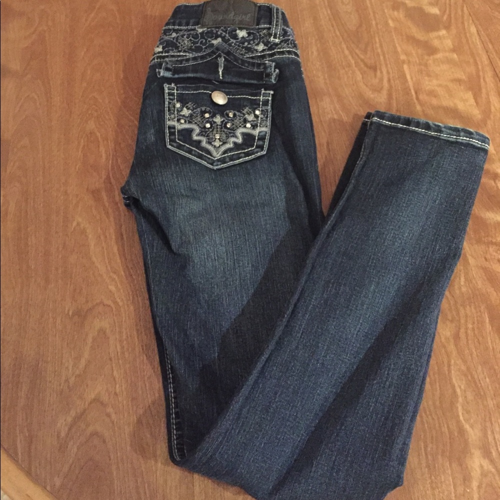 Low rise blue skinny jeans