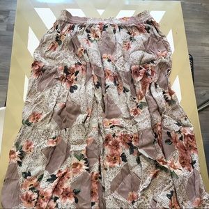 Cute floral maxi skirt