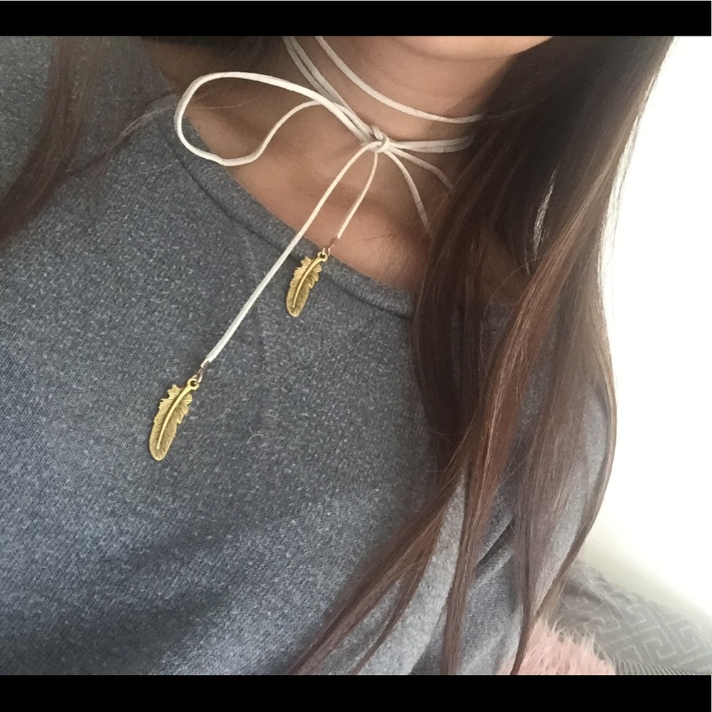 Choker with earrings