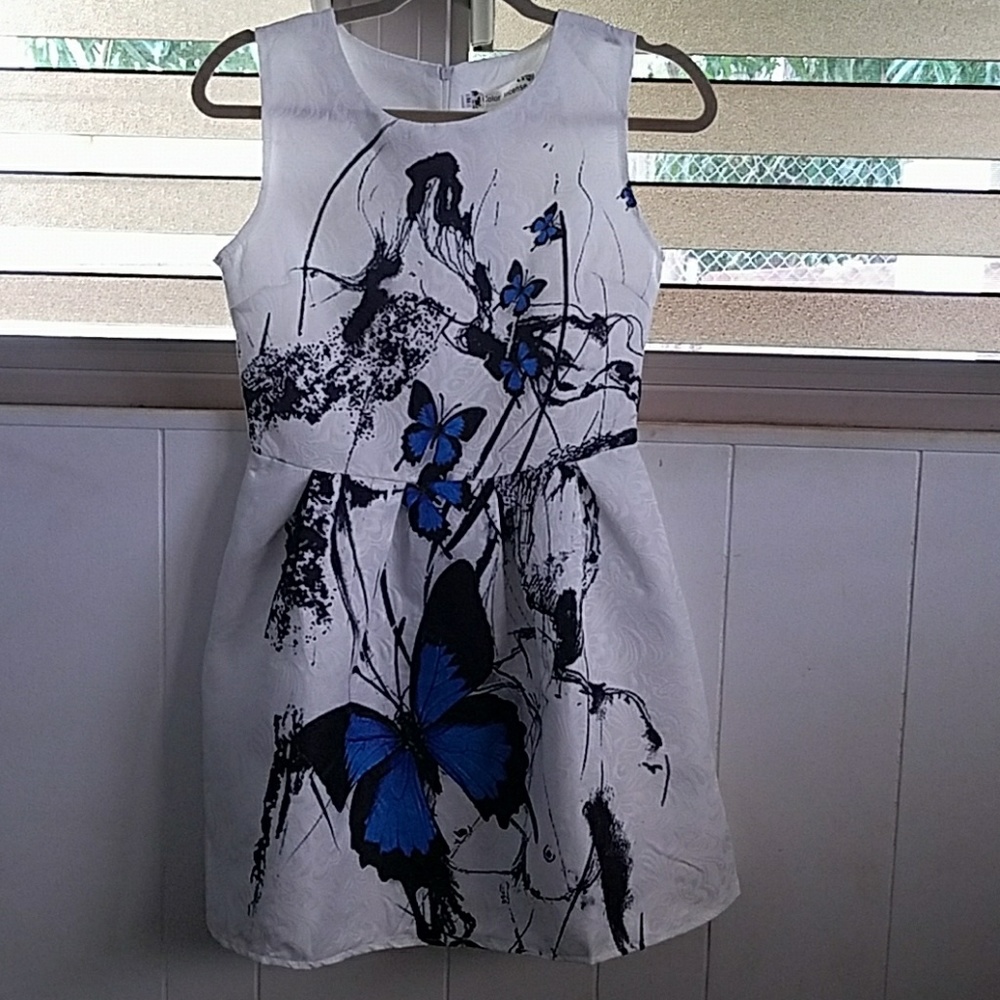 Graceful butterfly pattern high-waisted dress