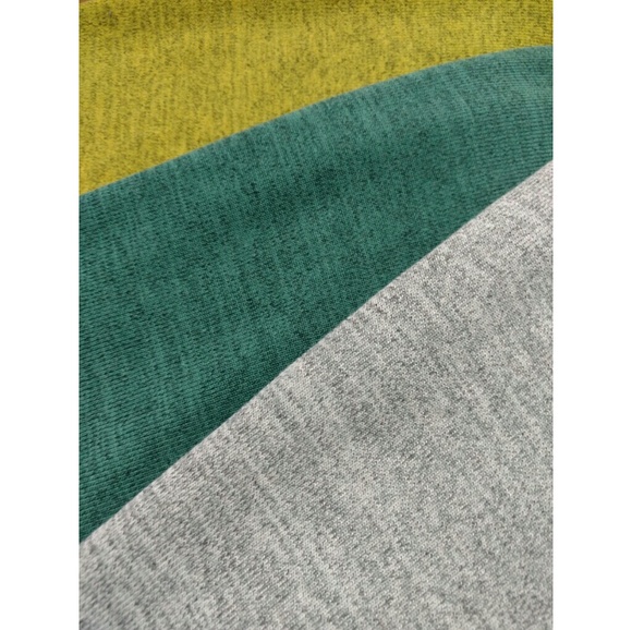 🌱CRISS CROSS SWEATER TOP🌿 - Picture 4 of 5