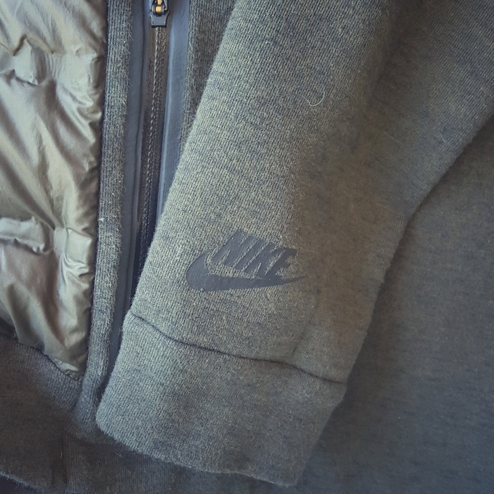 Nike Down Jacket - image 7
