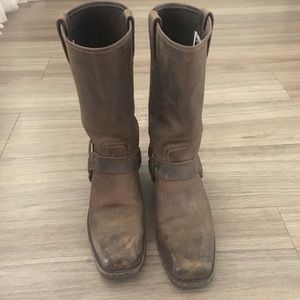 Women's Frye Harness 12R leather boots Size 7