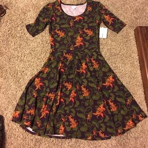 Large LulaRoe Nicole