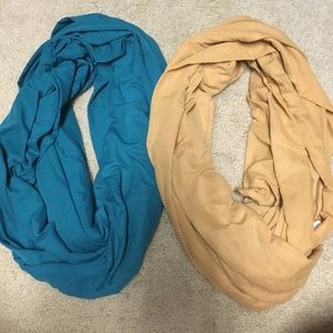 NWOT Infinity scarves (2)