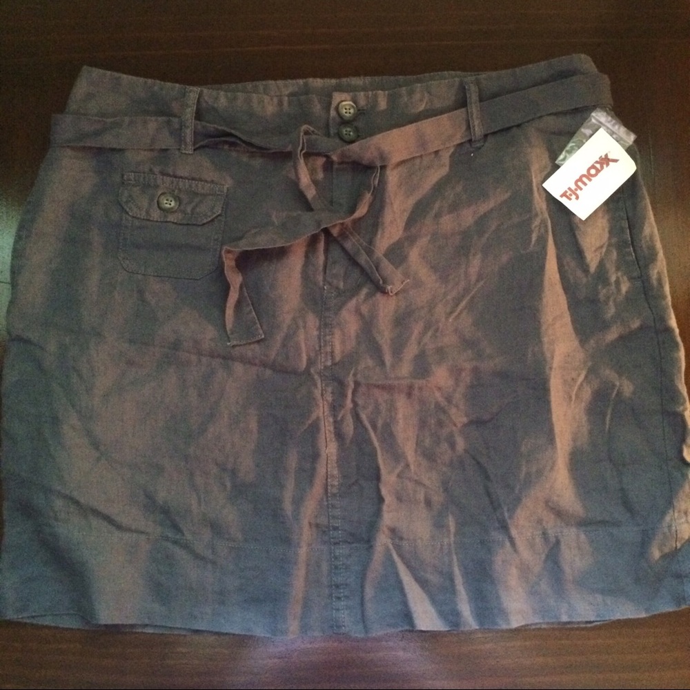NWT blue/gray skirt with POCKETS