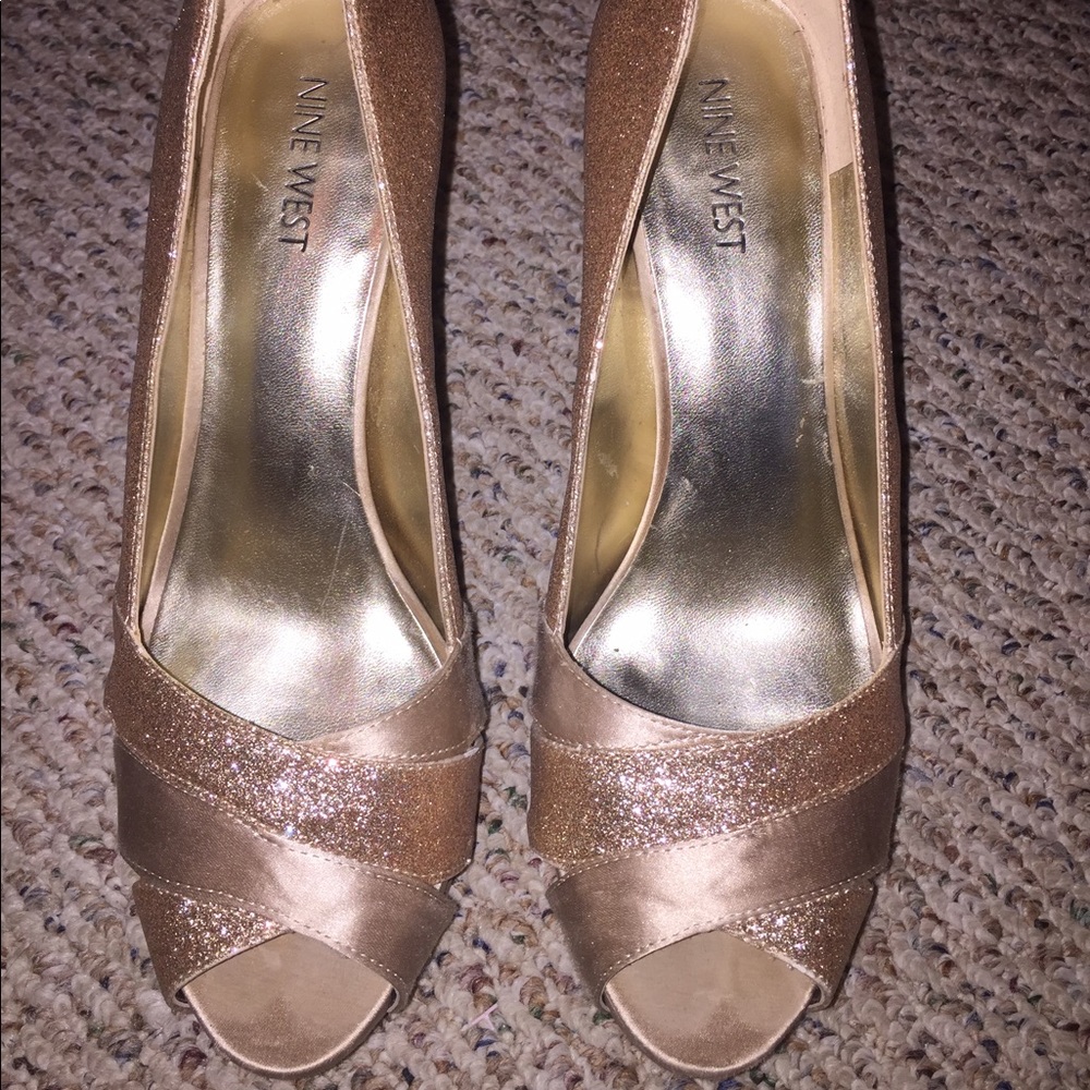 Good sparkly Nine West pumps