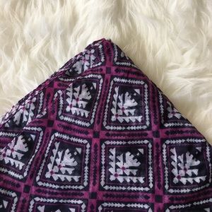 Light and breezy infinity scarf