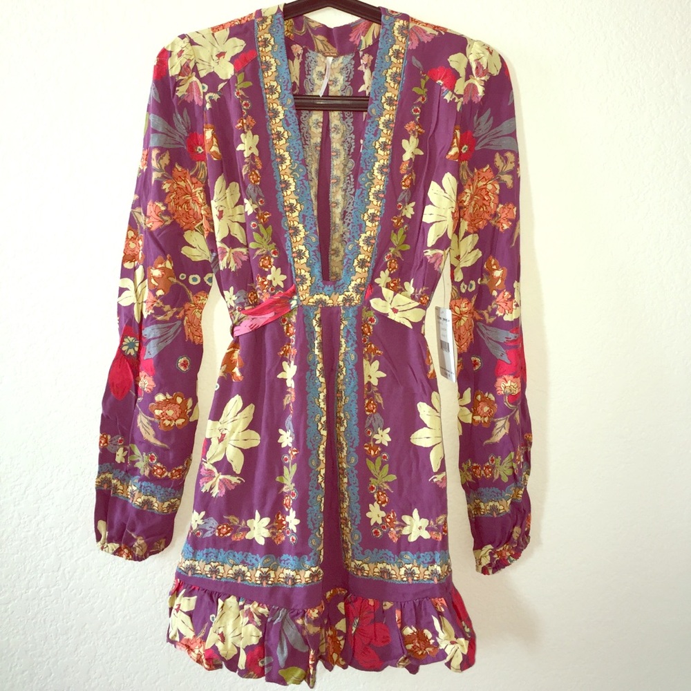 🌸💕Free People Ruffled Hem Mini dress 🌸 - Picture 4 of 6